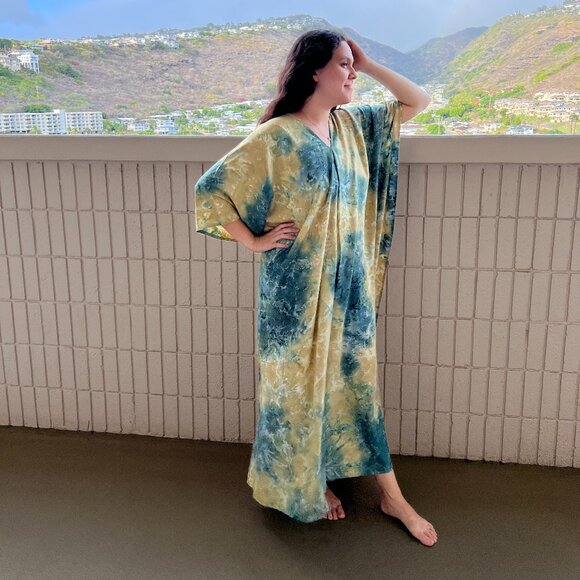Handmade Dark and Light Green Kaftan Summer Dress Caftan Vacation Pool Party - Picture 1 of 7
